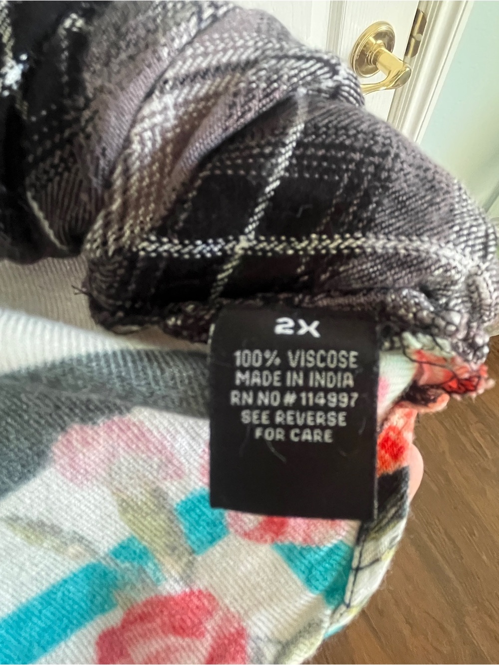 Tolani Collection flannel - Picture 4 of 6